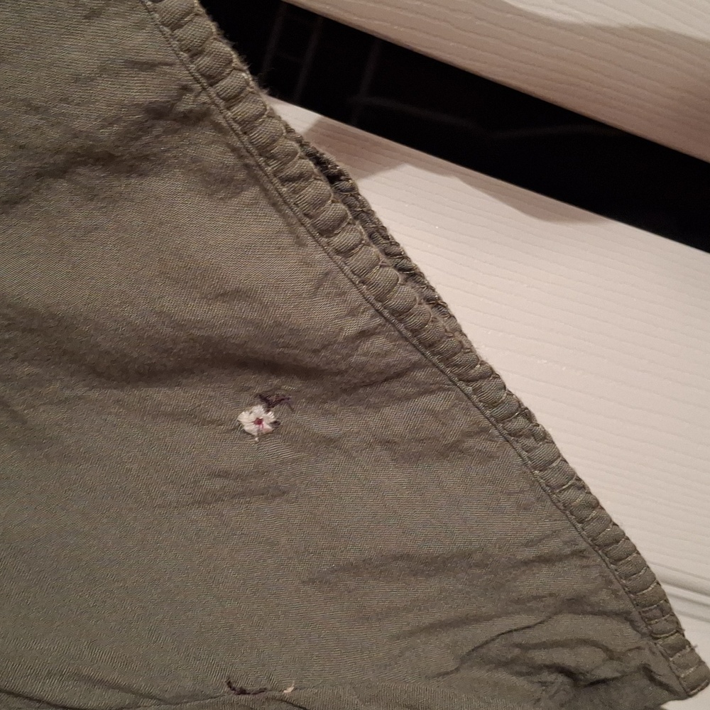 Old Navy Olive Green Top with Embroidery - Picture 3 of 6